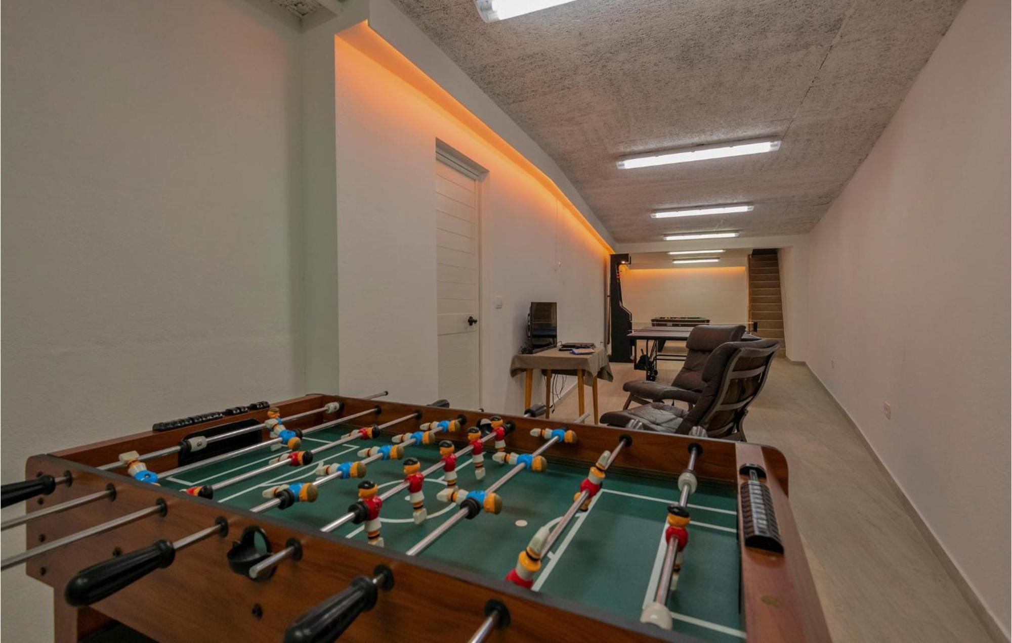 Amazing Apartment In Medici With Kitchen Kutlesa ภายนอก รูปภาพ