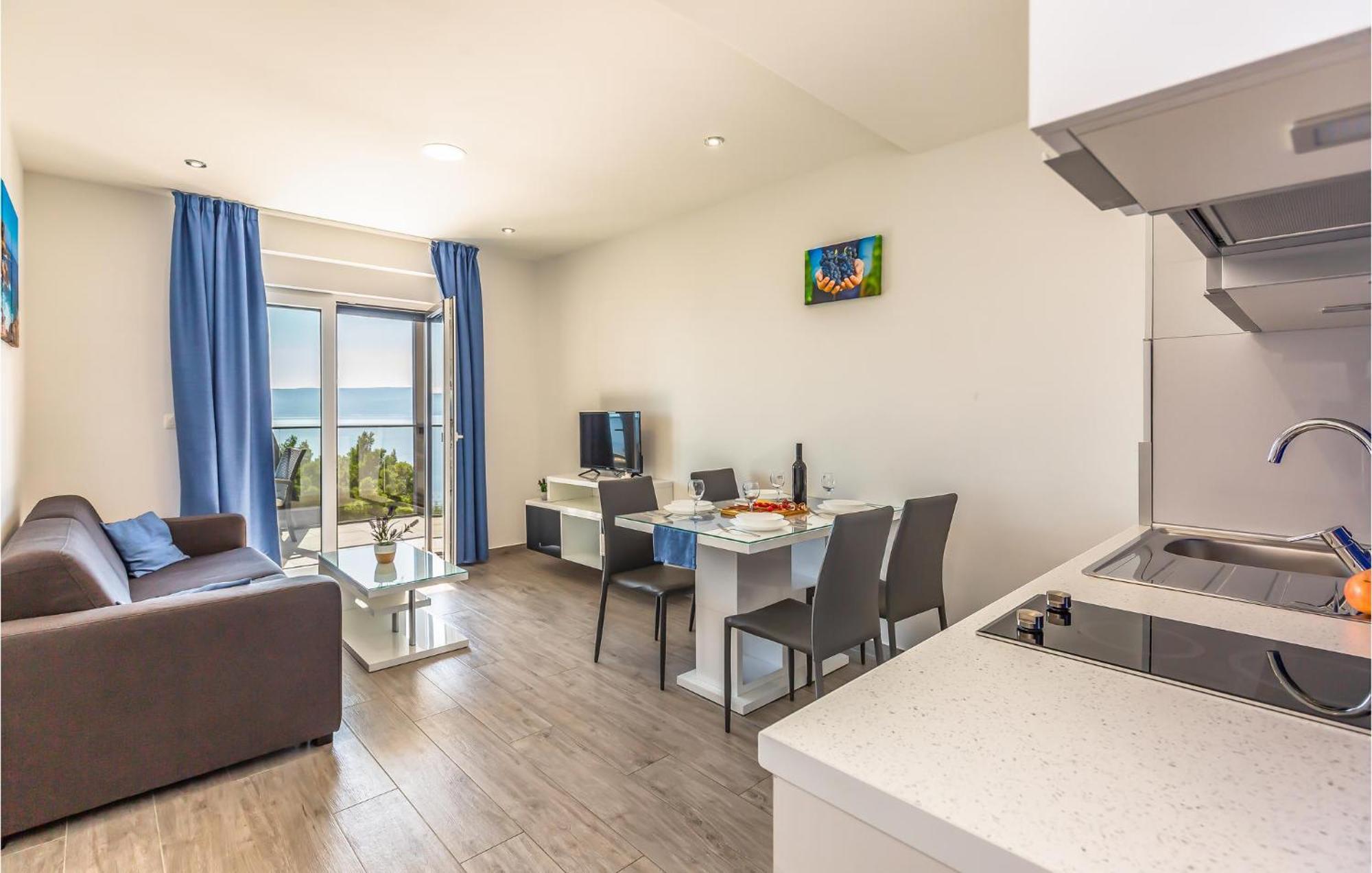 Amazing Apartment In Medici With Kitchen Kutlesa ภายนอก รูปภาพ
